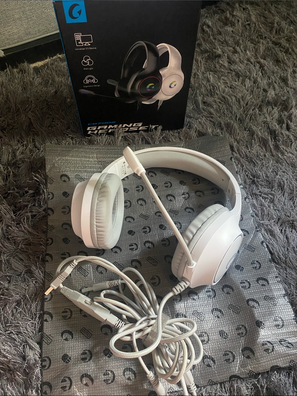 White and gray wired headset with mic